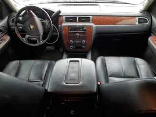 2007 Chevrolet Tahoe LT with VIN 1GNFK13037R195515, listed as a Copart auction lot 58743315 with 131,923 mi miles and Salvage title. Bid and sale history available at DreamBid. Image 8.