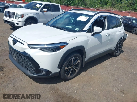 2024 Toyota Corolla Cross Hybrid S with VIN 7MUFBABG2RV024594, listed as a IAAI auction lot 42314362 with 9,031 mi miles and . Bid and sale history available at DreamBid. Image 17.
