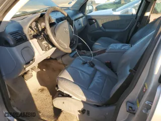 2004 Mercedes-Benz M-Class 3.5L with VIN 4JGAB57E74A459518, listed as a Copart auction lot 88421145 with 196,120 mi miles and Salvage Title. Bid and sale history available at carsss.com. Image 7.