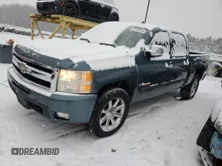 2007 Chevrolet Silverado 1500 LTZ with VIN 2GCFK13Y671616179, listed as a Copart auction lot 87102124 with 230,400 mi miles and Clean Title. Bid and sale history available at carsss.com. Image 1.