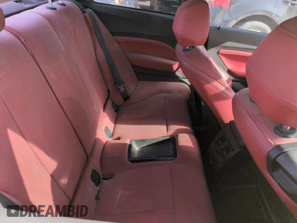 2018 BMW M2 z VIN WBS1J5C59J7B70092, wystawiony jako Copart lot #52558485 z przebiegiem 2 614 mil mil oraz Szkoda całkowita • Salvage title. Historia ofert i sprzedaży dostępna na DreamBid. Obrazek 10.