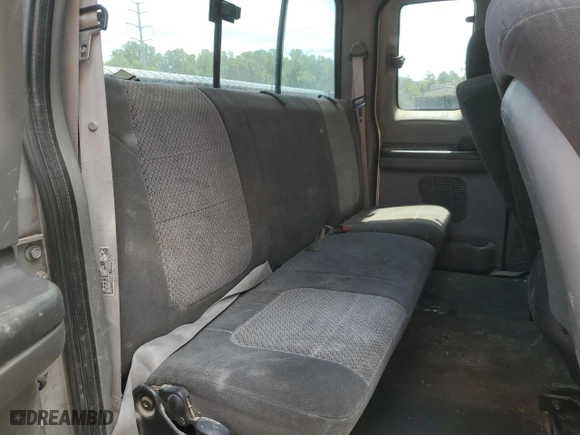 2002 Ford Super Duty F-350 SRW XL with VIN 1FTSX31F12EC88139, listed as a Copart auction lot 62105554 with 0 mi miles and Salvage Title. Bid and sale history available at carsss.com. Image 11.
