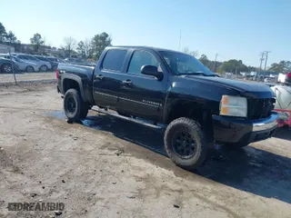 2007 Chevrolet Silverado 1500 LT w/1LT with VIN 2GCEK13C371608346, listed as a IAAI auction lot 41417978 with 171,167 mi miles. Bid and sale history available at carsss.com. Image 1.