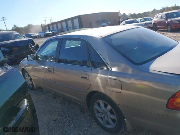 2000 Toyota Avalon XL with VIN 4T1BF28B0YU045612, listed as a IAAI auction lot 40614425 with NaN miles. Bid and sale history available at carsss.com. Image 14.