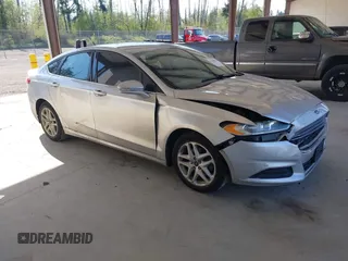 2015 Ford Fusion SE with VIN 3FA6P0H74FR138484, listed as a IAAI auction lot 42108827 with 134,622 mi miles. Bid and sale history available at carsss.com. Image 1.