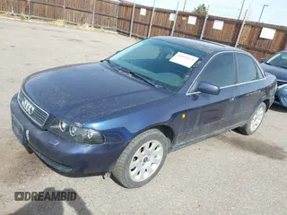 1998 Audi A4 с VIN WAUED68D8WA005001, выставлен на аукционе IAAI как лот 41833621 с пробегом 276 593 миль миль и . История ставок и продаж доступна на DreamBid. Изображение 2.
