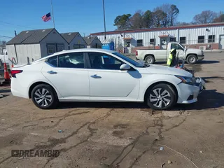 2020 Nissan Altima 2.5 S with VIN 1N4BL4BV1LC151115, listed as a IAAI auction lot 41231907 with 53,729 mi miles and . Bid and sale history available at carsss.com. Image 13.