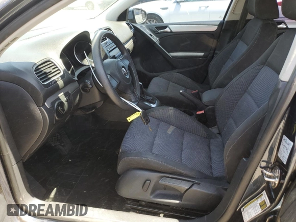 2014 Volkswagen Golf с VIN WVWDB7AJ7EW001565, выставлен на аукционе Copart как лот 67418224 с пробегом 70 169 миль миль и Списание • Salvage title. История ставок и продаж доступна на DreamBid. Изображение 7.