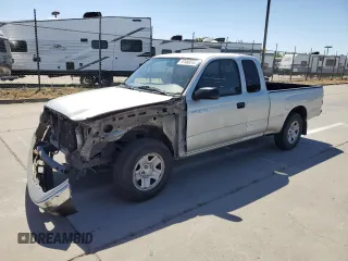 2003 Toyota Tacoma z VIN 5TEVL52N13Z284522, wystawiony jako Copart lot #57468245 z przebiegiem 261 031 mil mil oraz Szkoda całkowita • Salvage title. Historia ofert i sprzedaży dostępna na DreamBid. Obrazek 1.