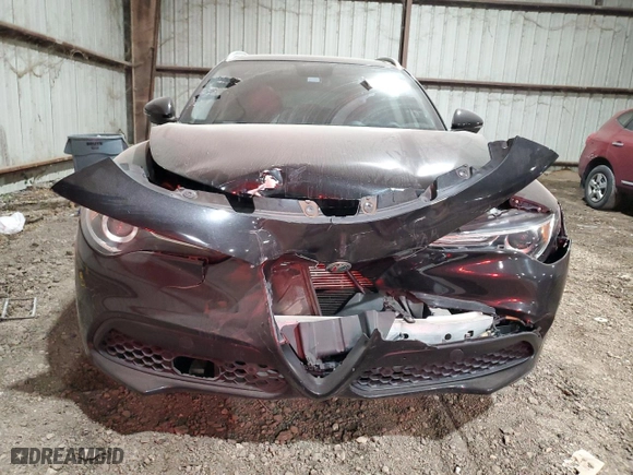 2019 Alfa Romeo Stelvio Ti Sport with VIN ZASPAKBN7K7C43323, listed as a Copart auction lot 82823824 with 73,605 mi miles and Salvage Title. Bid and sale history available at carsss.com. Image 5.