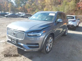 2017 Volvo XC90 Inscription with VIN YV4A22PL3H1179969, listed as a IAAI auction lot 40649647 with 122,400 mi miles. Bid and sale history available at carsss.com. Image 2.