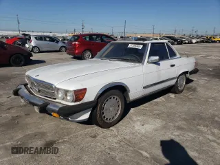 1986 Mercedes-Benz 560 with VIN WDBBA48D5GA042820, listed as a Copart auction lot 71109364 with 173,240 mi miles and Clean Title. Bid and sale history available at carsss.com. Image 1.