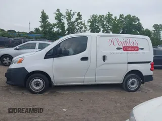 2017 Nissan NV200 S with VIN 3N6CM0KNXHK692117, listed as a IAAI auction lot 42776431 with 217,961 mi miles and . Bid and sale history available at DreamBid. Image 14.
