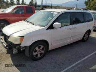 2011 Dodge Grand Caravan Crew with VIN 2D4RN5DG6BR680446, listed as a Copart auction lot 51855585 with 136,789 mi miles and Salvage Title. Bid and sale history available at DreamBid. Image 1.