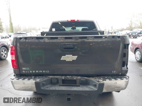 2010 Chevrolet Silverado 1500 LT with VIN 1GCSCSE03AZ202381, listed as a IAAI auction lot 41597602 with 251,154 mi miles and . Bid and sale history available at DreamBid. Image 6.