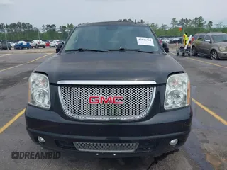 2013 GMC Yukon Denali with VIN 1GKS2EEF7DR306177, listed as a IAAI auction lot 42046734 with 263,976 mi miles. Bid and sale history available at carsss.com. Image 6.