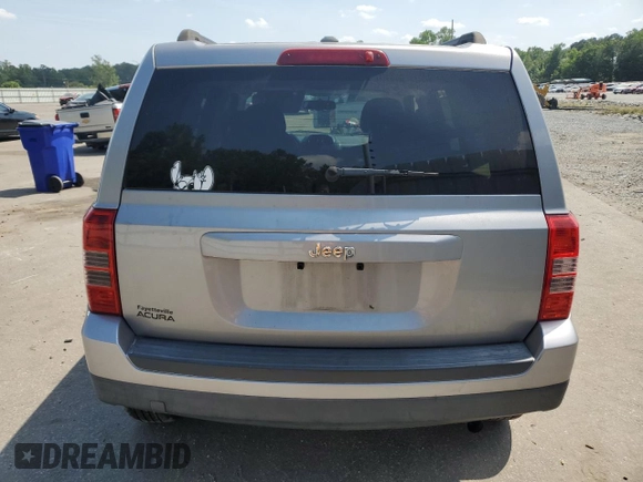 2016 Jeep Patriot Sport с VIN 1C4NJPBB5GD576504, выставлен на аукционе Copart как лот 55198875 с пробегом 131 553 миль миль и Списание • Salvage title. История ставок и продаж доступна на DreamBid. Изображение 6.