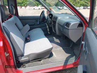 1995 Nissan Frontier with VIN 1N6SD11S5SC465035, listed as a IAAI auction lot 42392941 with 76,482 mi miles and . Bid and sale history available at DreamBid. Image 5.