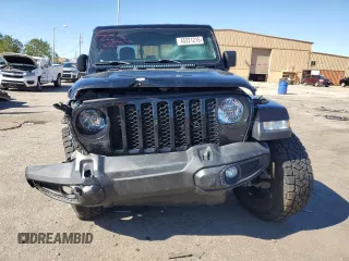 2021 Jeep Gladiator Sport S with VIN 1C6JJTAG5ML606050, listed as a Copart auction lot 45221215 with 43,529 mi miles and Salvage title. Bid and sale history available at DreamBid. Image 5.