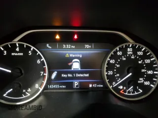 2019 Nissan Maxima S z VIN 1N4AA6AV8KC370778, wystawiony jako Copart lot #81154124 z przebiegiem 143 455 mil mil oraz Szkoda całkowita • Salvage title. Historia ofert i sprzedaży dostępna na DreamBid. Obrazek 9.