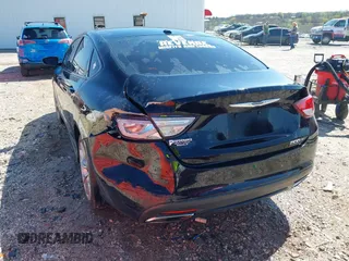 2015 Chrysler 200 S with VIN 1C3CCCBBXFN721897, listed as a IAAI auction lot 41971777 with 115,330 mi miles. Bid and sale history available at carsss.com. Image 3.