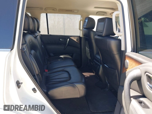 2011 Infiniti QX56 8-passenger z VIN JN8AZ2ND0B9700427, wystawiony jako IAAI lot #41787918 z przebiegiem 163 798 mil mil oraz . Historia ofert i sprzedaży dostępna na DreamBid. Obrazek 8.