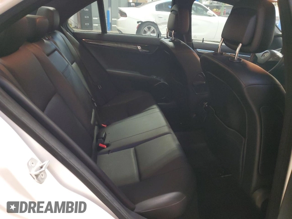 2009 Mercedes-Benz C с VIN WDDGF52X59F349563, выставлен на аукционе Copart как лот 42548535 с пробегом 192 032 миль миль и Списание • Salvage title. История ставок и продаж доступна на DreamBid. Изображение 10.