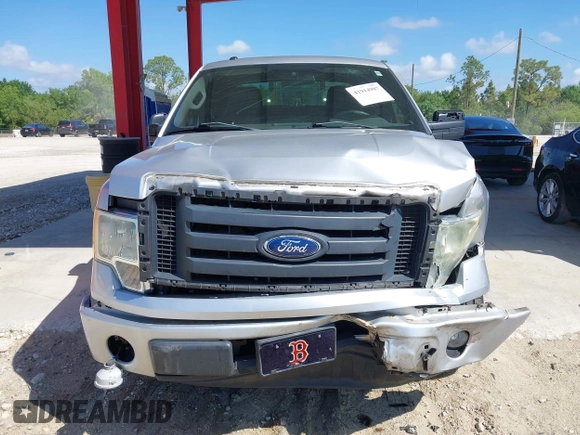 2010 Ford F-150 XL with VIN 1FTEX1C84AFC75927, listed as a IAAI auction lot 41914987 with 85,524 mi miles. Bid and sale history available at carsss.com. Image 6.