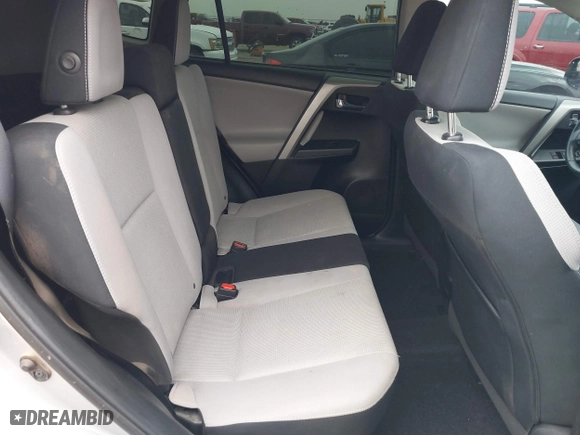 2016 Toyota RAV4 XLE with VIN 2T3WFREV4GW270548, listed as a IAAI auction lot 41699126 with 100,905 mi miles. Bid and sale history available at carsss.com. Image 8.
