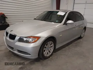 2006 BMW 3 Series 325i with VIN WBAVB17566NK33798, listed as a IAAI auction lot 42425997 with 210,994 mi miles and . Bid and sale history available at DreamBid. Image 2.