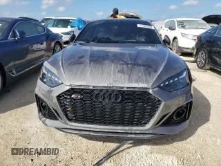 2022 Audi RS 5 Sportback z VIN WUAAWCF57NA901250, wystawiony jako Copart lot #77305584 z przebiegiem Nie podano mil oraz Nie do naprawy. Historia ofert i sprzedaży dostępna na DreamBid. Obrazek 5.