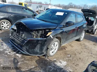 2022 Nissan Kicks S with VIN 3N1CP5BV8NL478047, listed as a IAAI auction lot 41381270 with 62,171 mi miles. Bid and sale history available at carsss.com. Image 2.