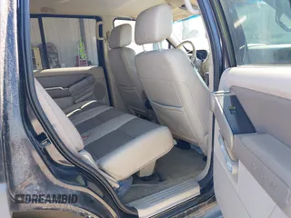 2006 Ford Explorer XLT with VIN 1FMEU73886UB29427, listed as a IAAI auction lot 41498336 with 240,388 mi miles. Bid and sale history available at carsss.com. Image 8.