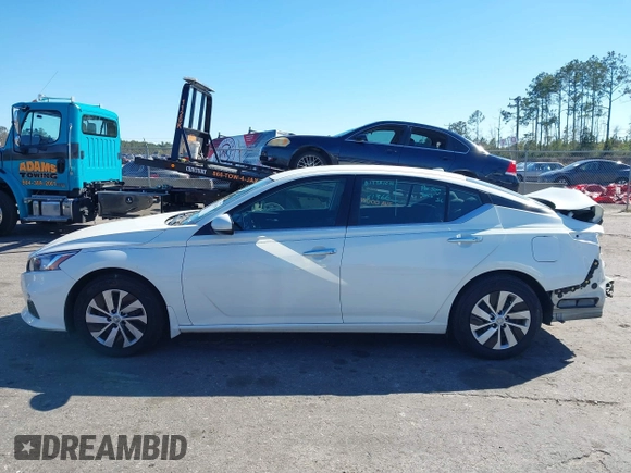 2019 Nissan Altima S with VIN 1N4BL4BV8KC102217, listed as a IAAI auction lot 41726559 with 84,310 mi miles and . Bid and sale history available at carsss.com. Image 15.