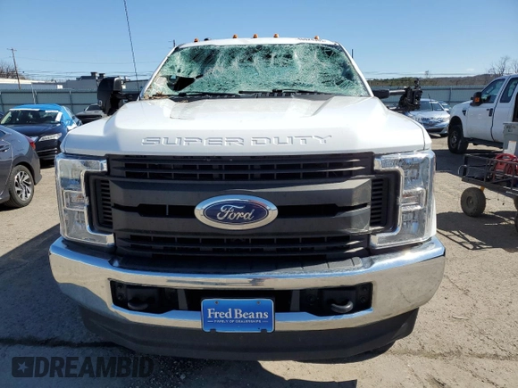 2018 Ford Super Duty F-250 SRW XL with VIN 1FT7W2B6XJEC73588, listed as a Copart auction lot 46824385 with 69,912 mi miles and Salvage Title. Bid and sale history available at carsss.com. Image 5.