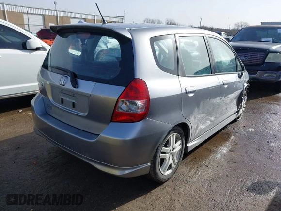 2007 Honda Fit Sport with VIN JHMGD37647S002930, listed as a IAAI auction lot 41604785 with 208,473 mi miles. Bid and sale history available at carsss.com. Image 4.