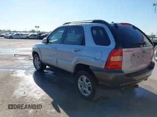 2006 Kia Sportage LX with VIN KNDJF723167188787, listed as a IAAI auction lot 41886395 with 312,426 mi miles and . Bid and sale history available at carsss.com. Image 3.