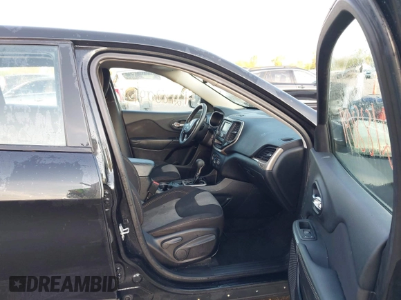 2016 Jeep Cherokee Sport with VIN 1C4PJLAB2GW136778, listed as a IAAI auction lot 42188091 with 120,866 mi miles and . Bid and sale history available at DreamBid. Image 5.