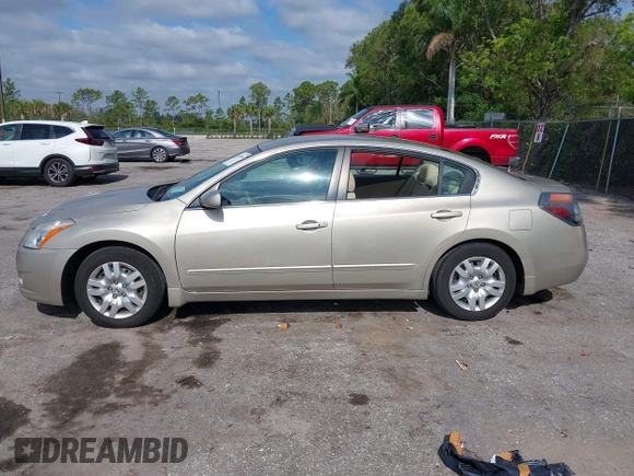 2010 Nissan Altima SL z VIN 1N4AL2AP3AN528824, wystawiony jako IAAI lot #42290404 z przebiegiem 115 014 mil mil oraz . Historia ofert i sprzedaży dostępna na DreamBid. Obrazek 15.