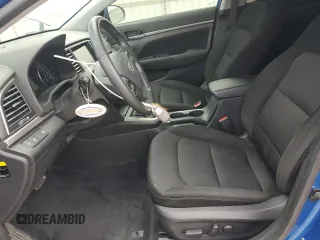 2017 Hyundai Elantra SE z VIN 5NPD84LF9HH182264, wystawiony jako Copart lot #56861135 z przebiegiem 84 768 mil mil oraz Szkoda całkowita • Salvage title. Historia ofert i sprzedaży dostępna na DreamBid. Obrazek 7.