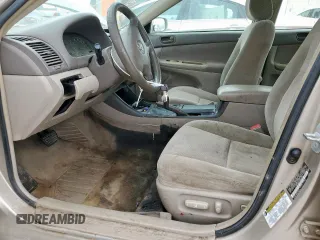 2004 Toyota Camry LE with VIN 4T1BE32KX4U903728, listed as a Copart auction lot 54686425 with 297,587 mi miles and Clean title. Bid and sale history available at DreamBid. Image 7.