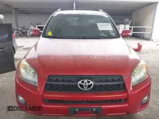 2010 Toyota RAV4 Sport z VIN JTMWF4DV2A5028148, wystawiony jako IAAI lot #41626763 z przebiegiem 155 075 mil mil oraz . Historia ofert i sprzedaży dostępna na DreamBid. Obrazek 13.