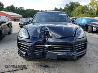 2022 Porsche Cayenne E-Hybrid Hybrid with VIN WP1AE2AY7NDA26356, listed as a Copart auction lot 69035584 with 34,883 mi miles and Salvage title. Bid and sale history available at DreamBid. Image 5.