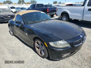 2006 BMW Z4 3.0i with VIN 4USBU335X6LW68038, listed as a Copart auction lot 70966403 with 130,833 mi miles and Clean Title. Bid and sale history available at carsss.com. Image 4.