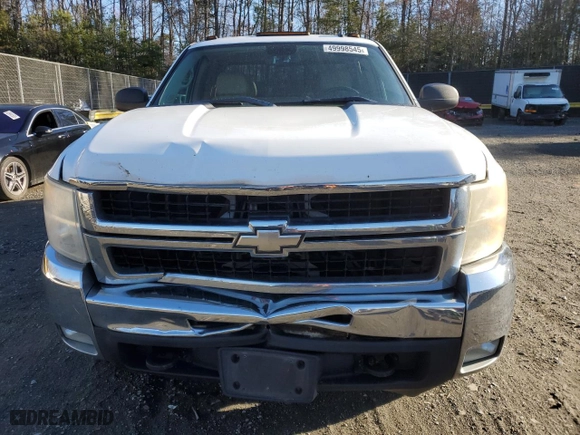 2007 Chevrolet Silverado 2500HD Work Truck with VIN 1GCHC29K87E596255, listed as a Copart auction lot 49998545 with 229,998 mi miles and Salvage Title. Bid and sale history available at carsss.com. Image 5.