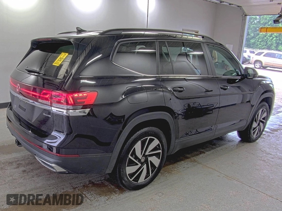 2024 Volkswagen Atlas SE с VIN 1V2HR2CA2RC553977, выставлен на аукционе IAAI как лот 42731405 с пробегом 24 692 миль миль и . История ставок и продаж доступна на DreamBid. Изображение 9.