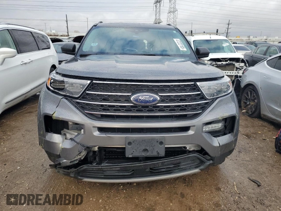 2022 Ford Explorer XLT with VIN 1FMSK8DH9NGA56904, listed as a Copart auction lot 47222185 with 64,161 mi miles and Salvage Title. Bid and sale history available at DreamBid. Image 5.