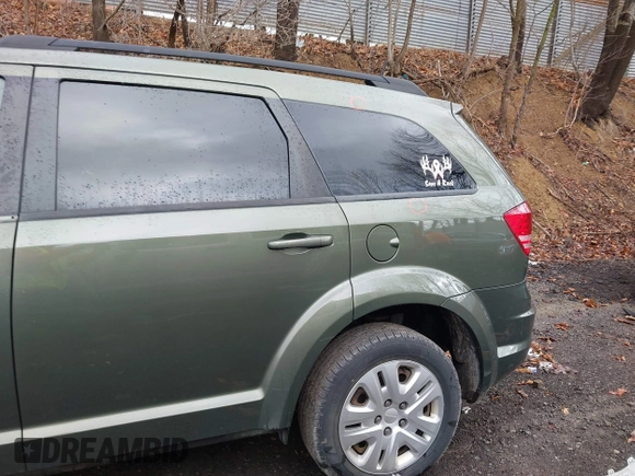 2018 Dodge Journey SE with VIN 3C4PDCABXJT496661, listed as a IAAI auction lot 41908124 with 82,257 mi miles. Bid and sale history available at carsss.com. Image 18.