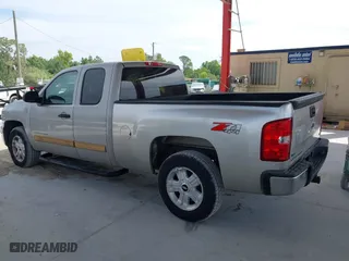 2009 Chevrolet Silverado 1500 LT with VIN 1GCEK29089Z273937, listed as a IAAI auction lot 41880478 with 144,682 mi miles. Bid and sale history available at carsss.com. Image 14.
