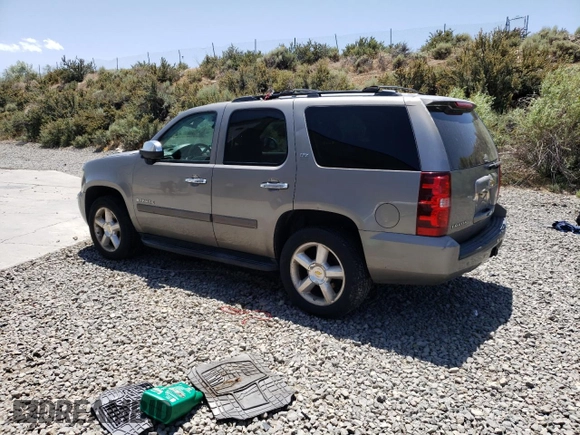 2007 Chevrolet Tahoe LT with VIN 1GNFK13027R350264, listed as a Copart auction lot 61235235 with 240,721 mi miles and Salvage title. Bid and sale history available at DreamBid. Image 2.